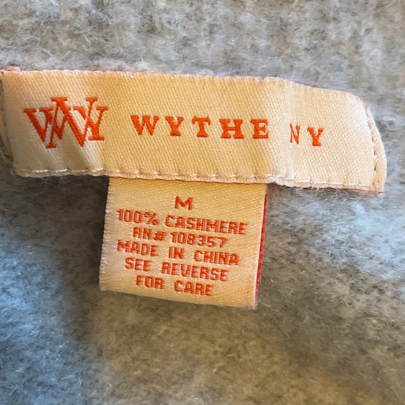 Wythe NY 100% Cashmere Gray Cowl Neck Sweater - Picture 4 of 12